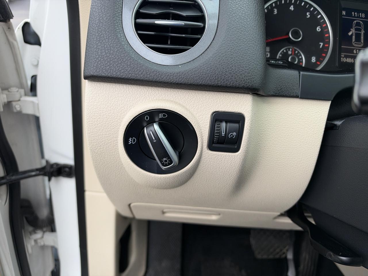 Volkswagen Tiguan  2013