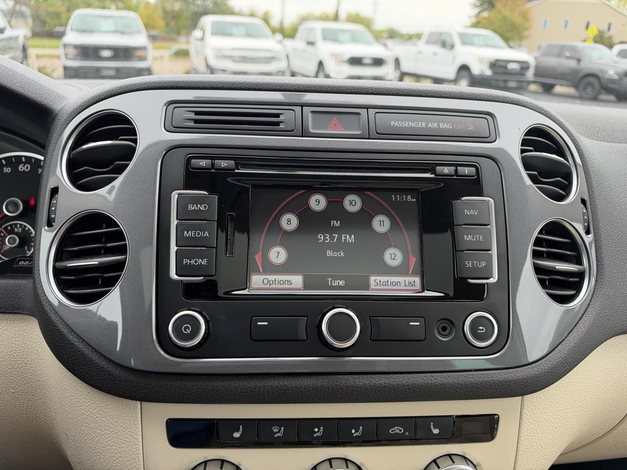 Volkswagen Tiguan  2013