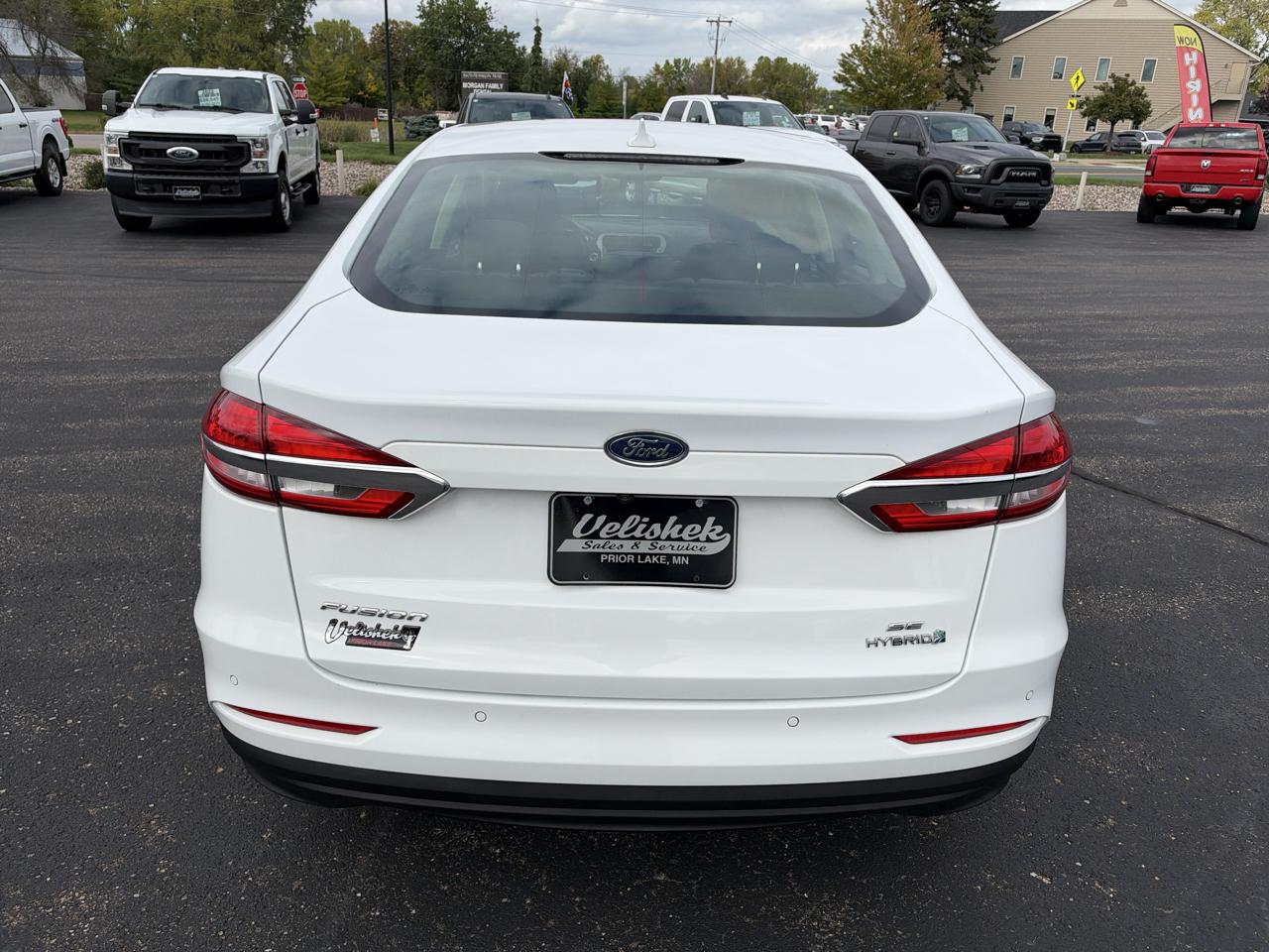 Ford Fusion Hybrid SE FWD 2019