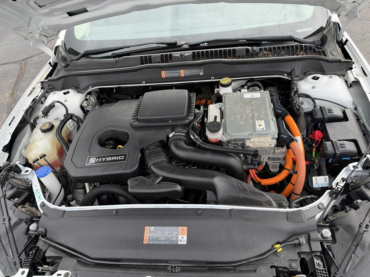 Ford Fusion Hybrid SE FWD 2019