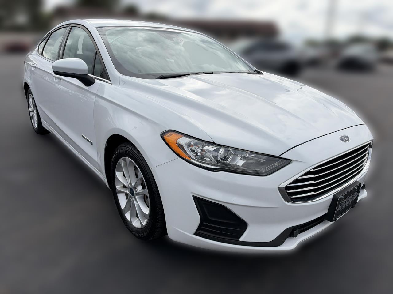 Ford Fusion Hybrid SE FWD 2019