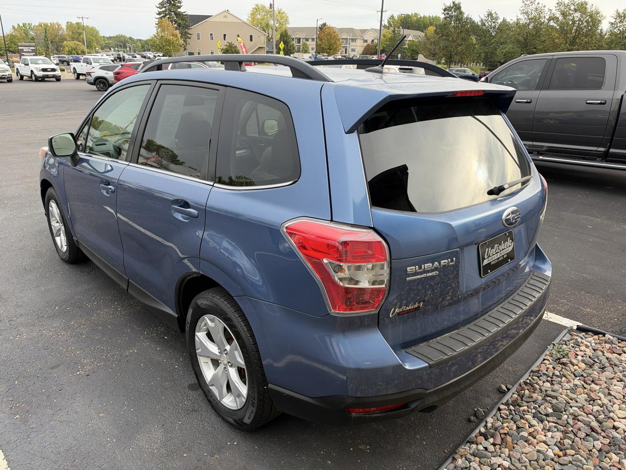 Subaru Forester 4dr CVT 2.5i Limited PZEV 2015