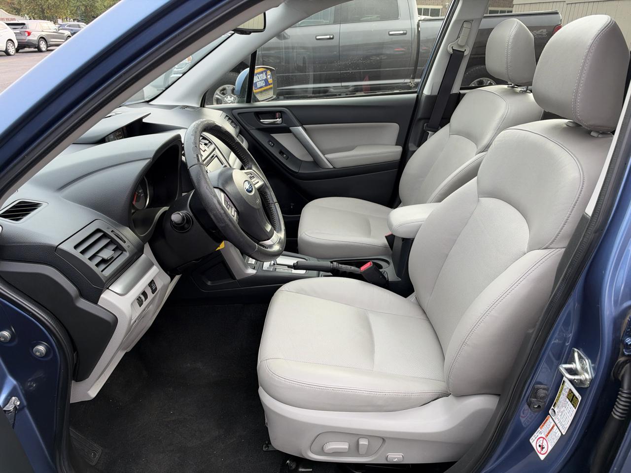 Subaru Forester 4dr CVT 2.5i Limited PZEV 2015