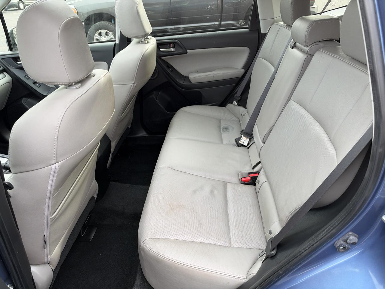 Subaru Forester 4dr CVT 2.5i Limited PZEV 2015