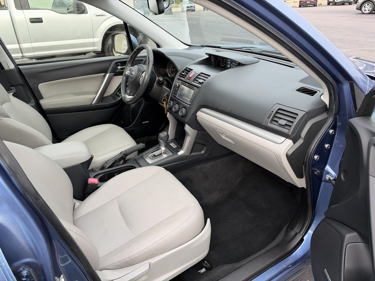 Subaru Forester 4dr CVT 2.5i Limited PZEV 2015