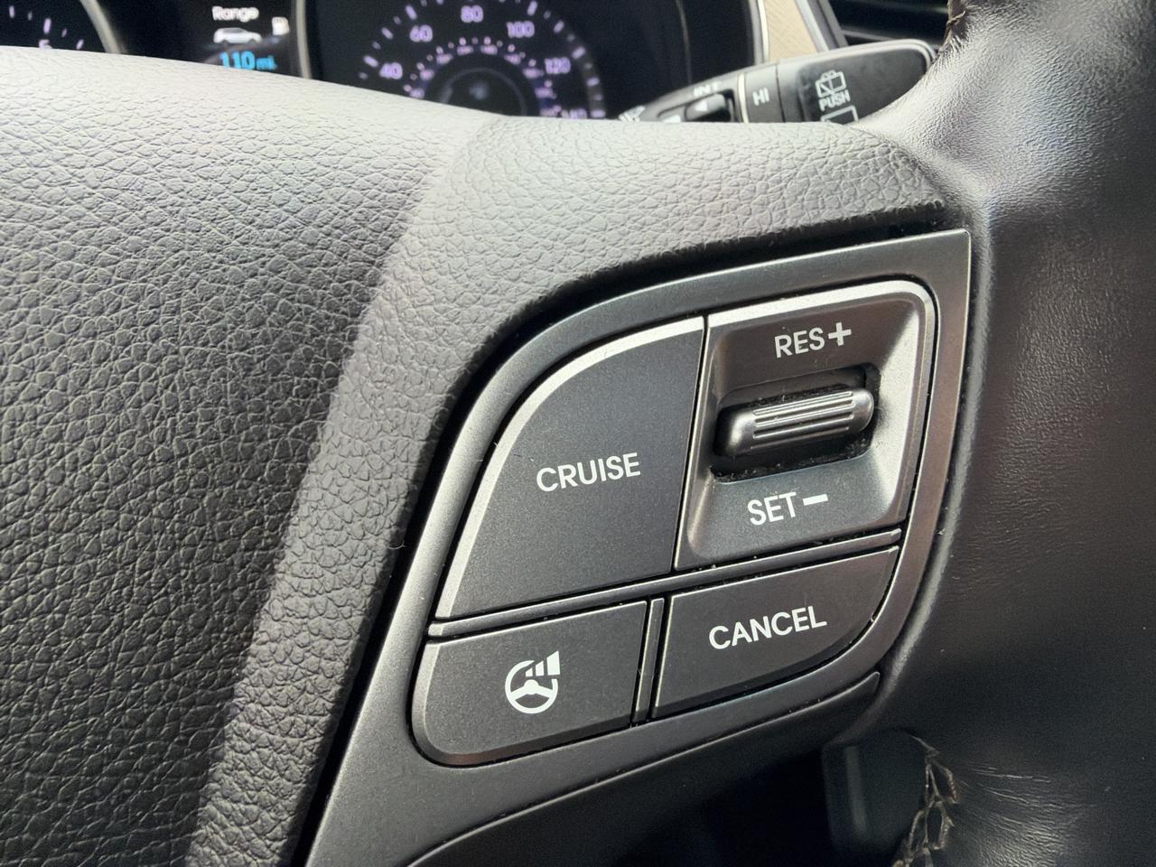 Hyundai Santa Fe AWD 4dr SE 2016