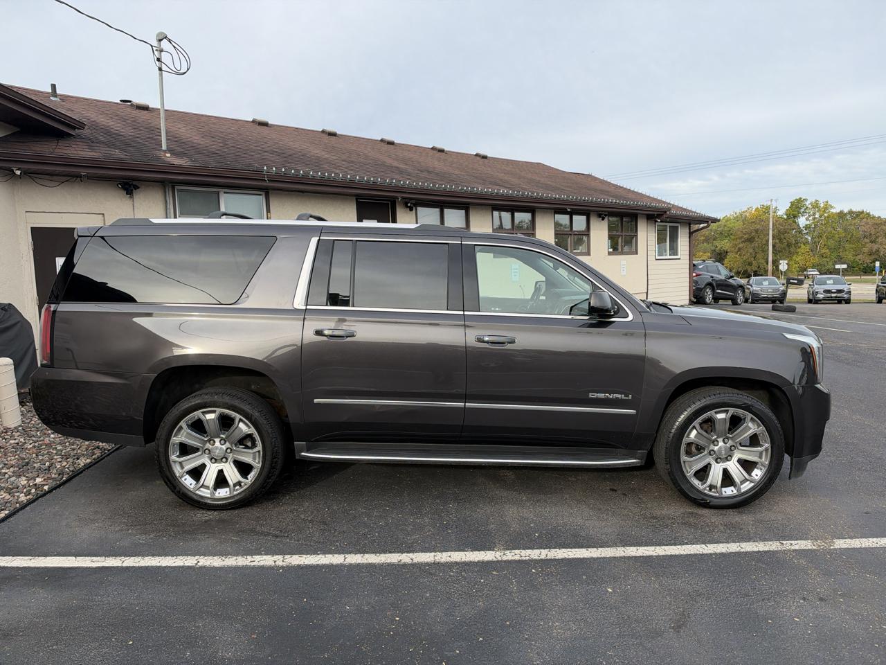 GMC Yukon XL 4WD 4dr Denali 2018
