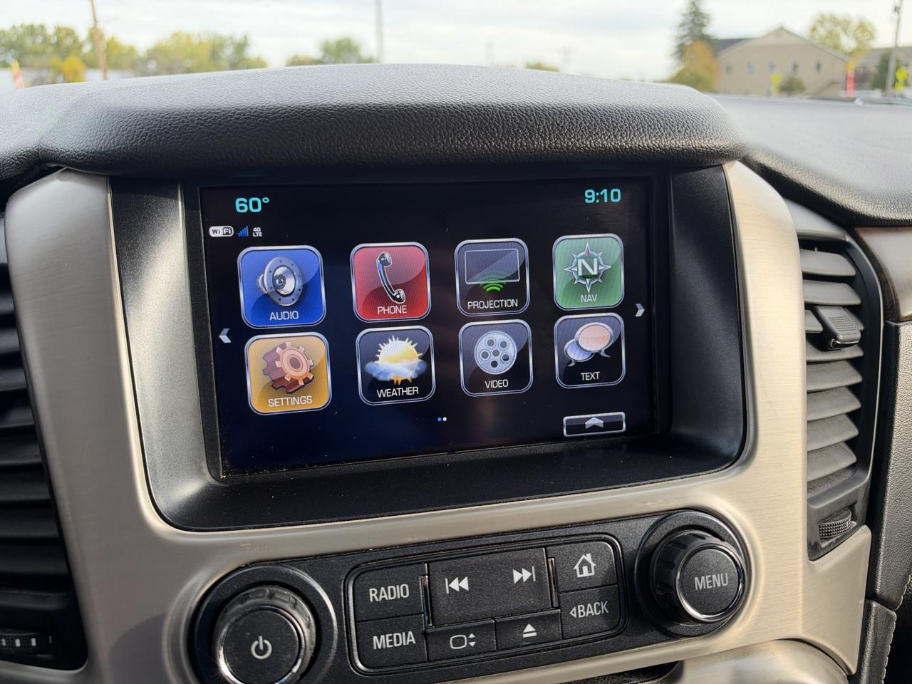 GMC Yukon XL 4WD 4dr Denali 2018