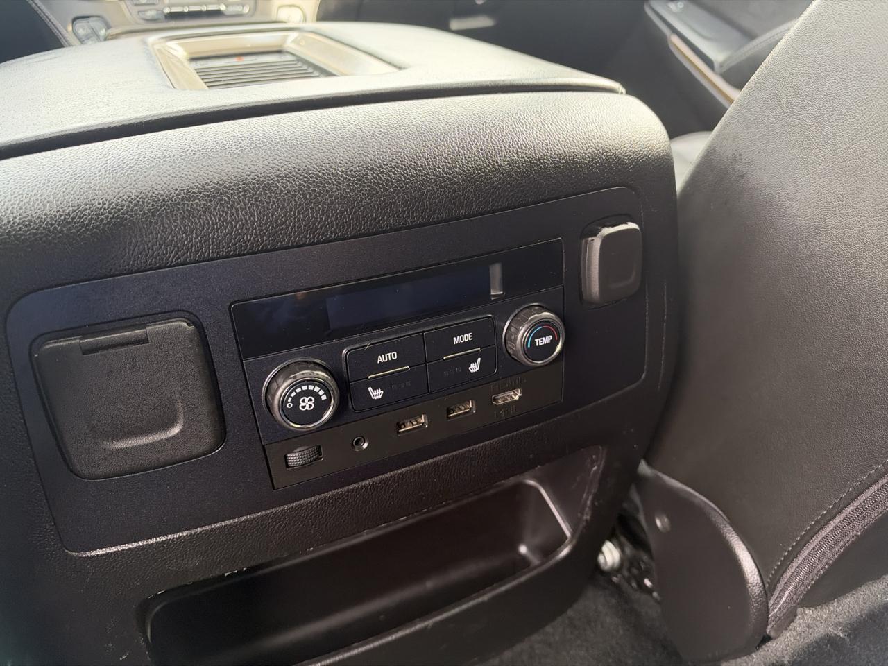 GMC Yukon XL 4WD 4dr Denali 2018