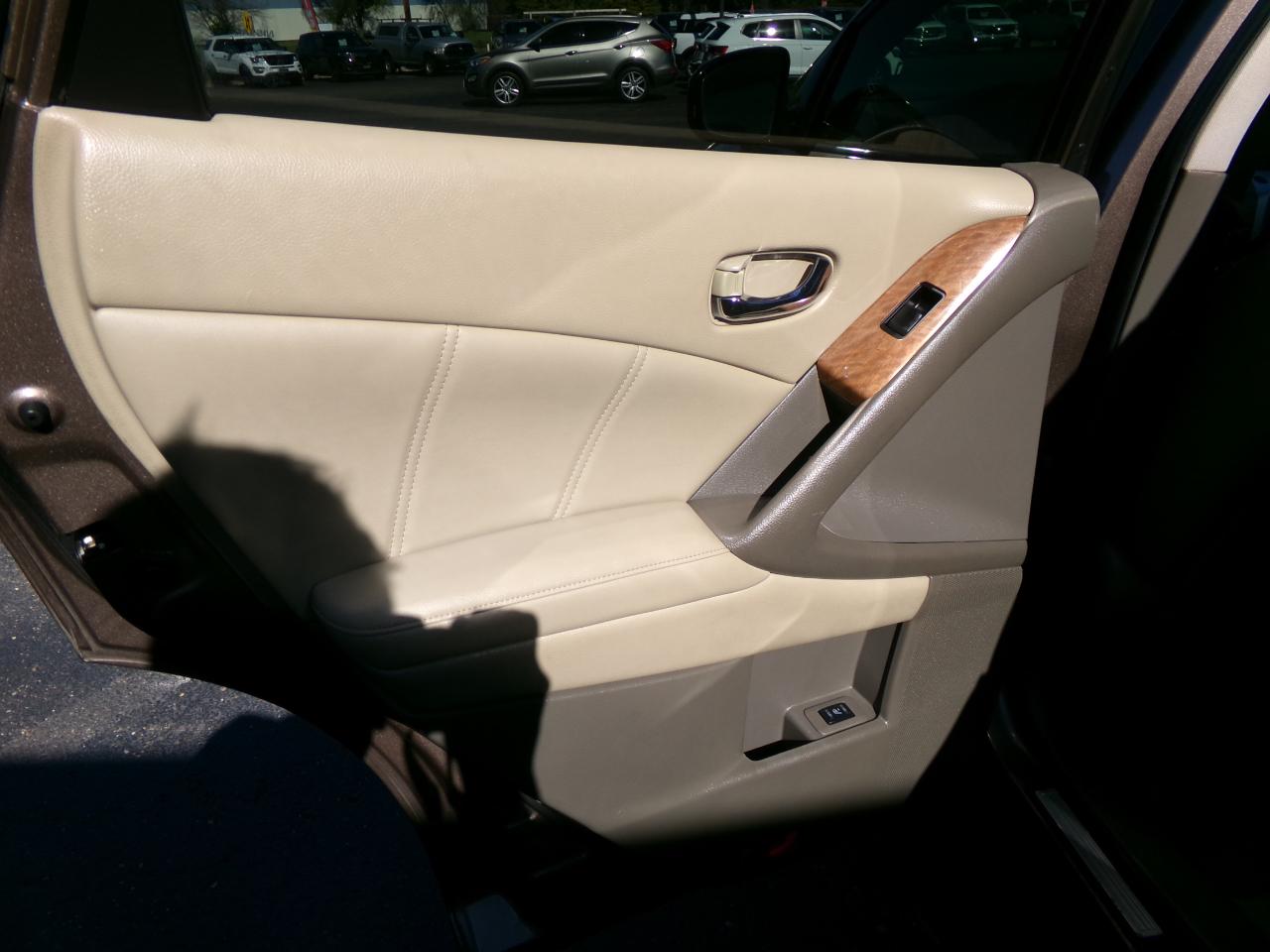 Nissan Murano AWD 4dr LE 2013