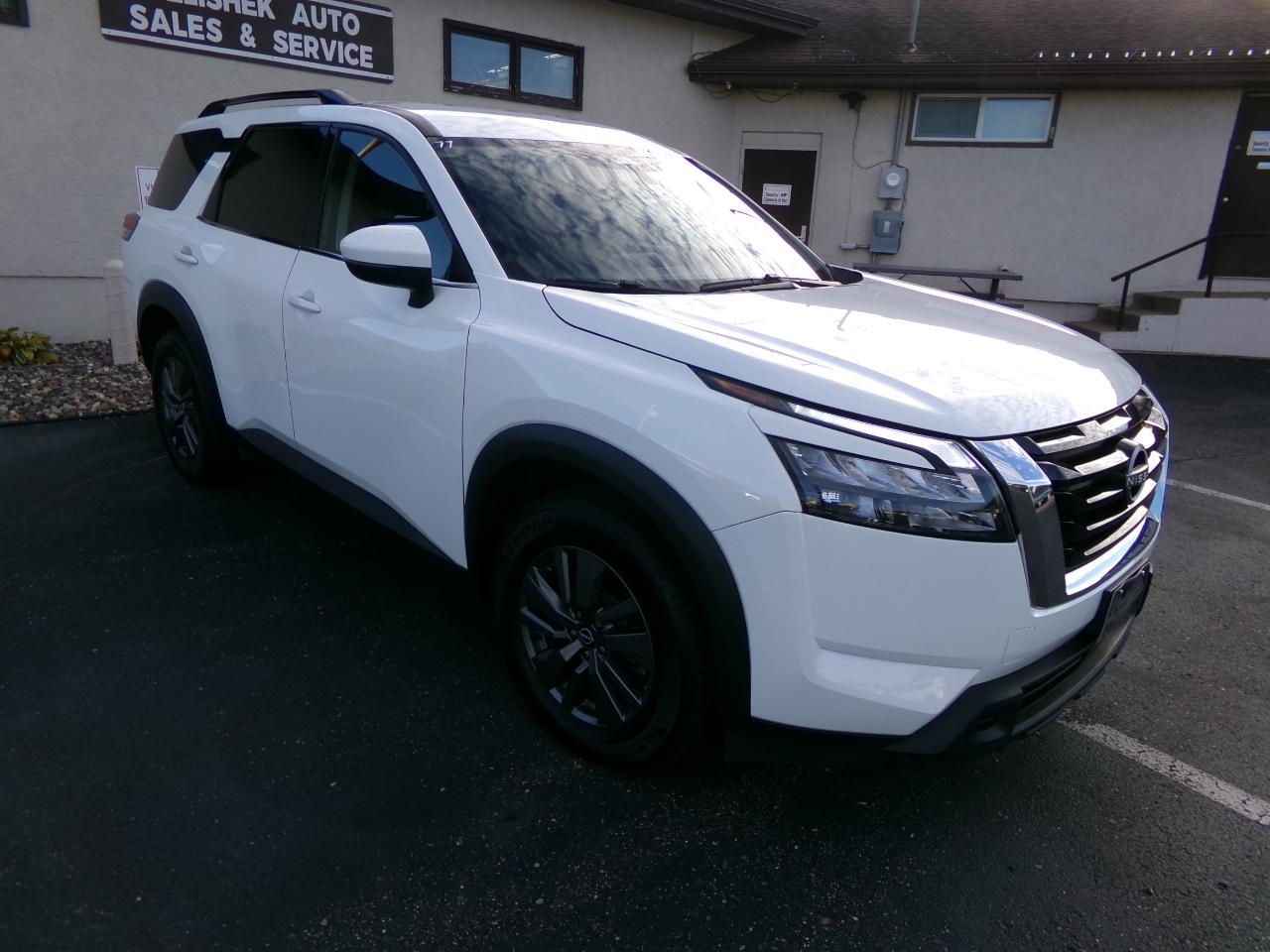 Nissan Pathfinder SV 4WD 2024