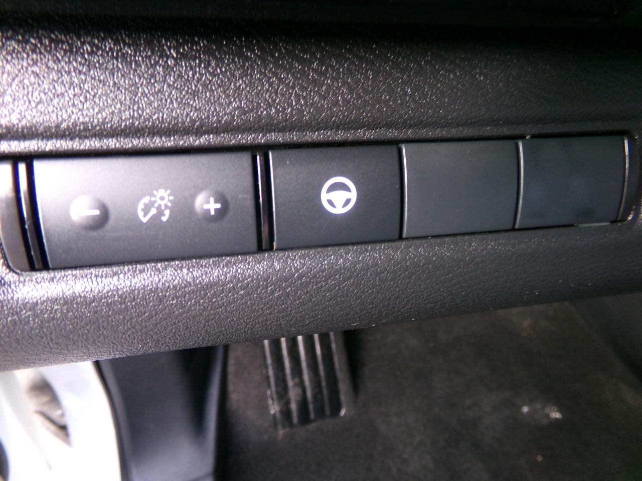Nissan Pathfinder SV 4WD 2024