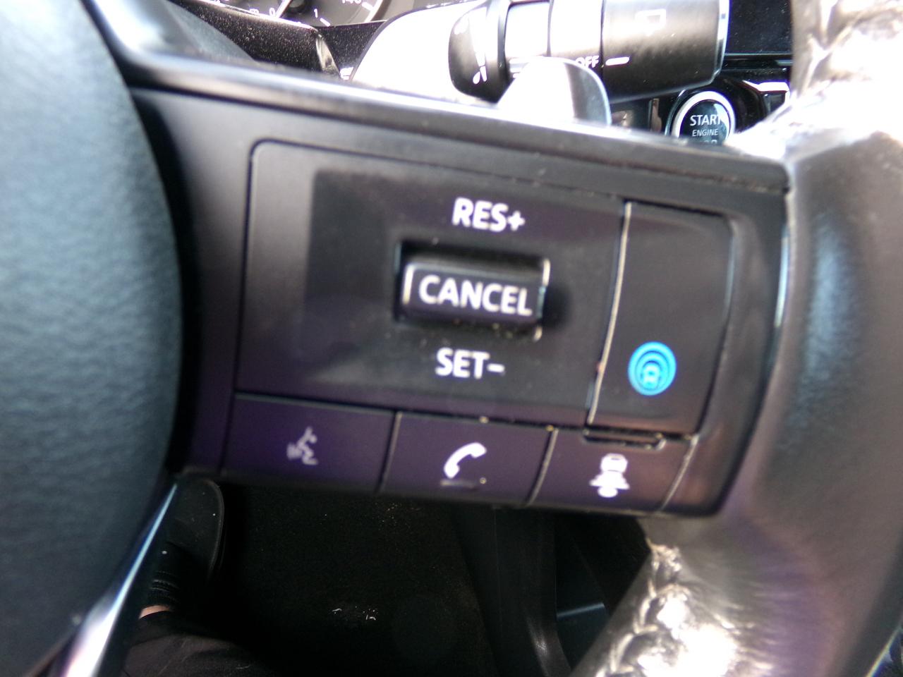 Nissan Pathfinder SV 4WD 2024
