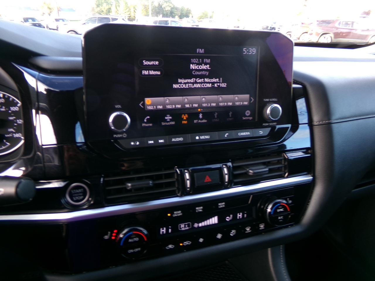 Nissan Pathfinder SV 4WD 2024