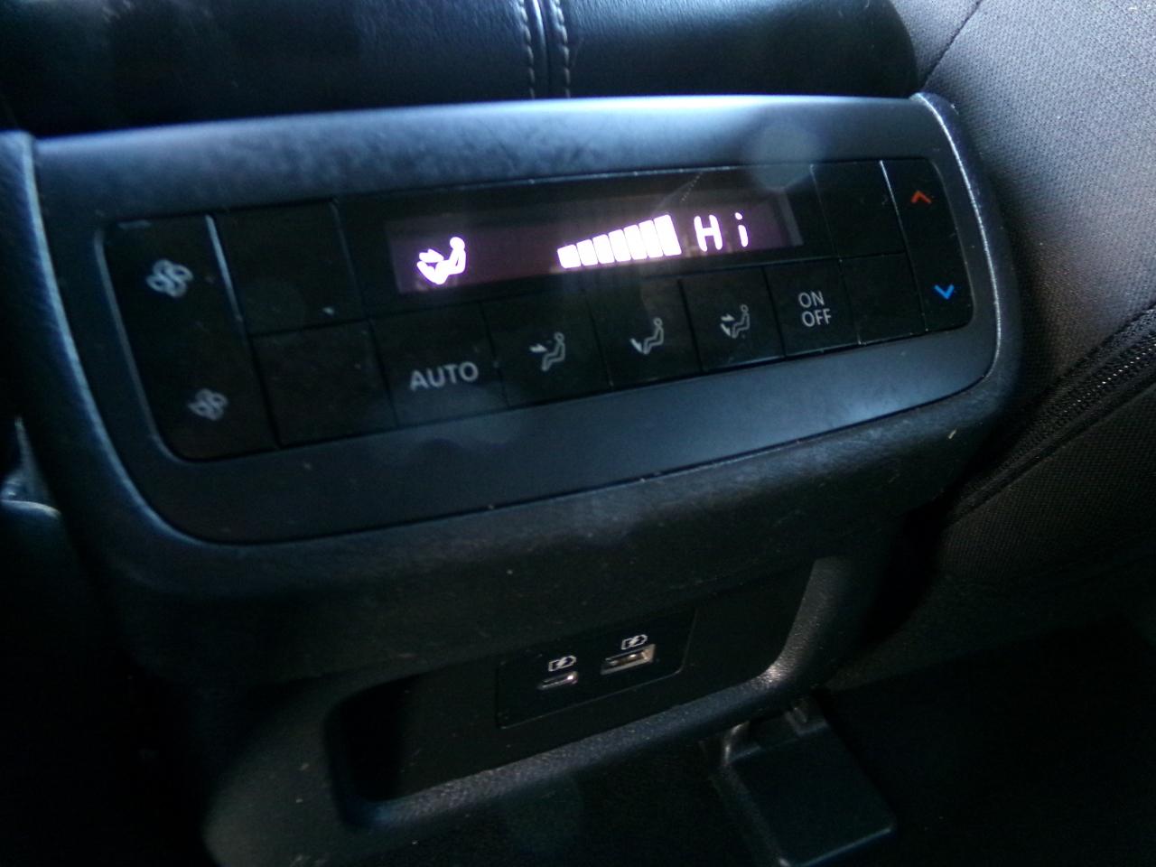 Nissan Pathfinder SV 4WD 2024