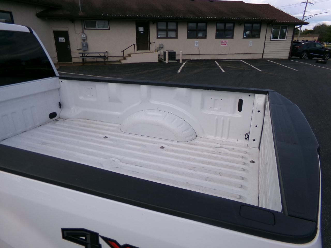 Ford Super Duty F-250 SRW XL 4WD Crew Cab 8' Box 2022
