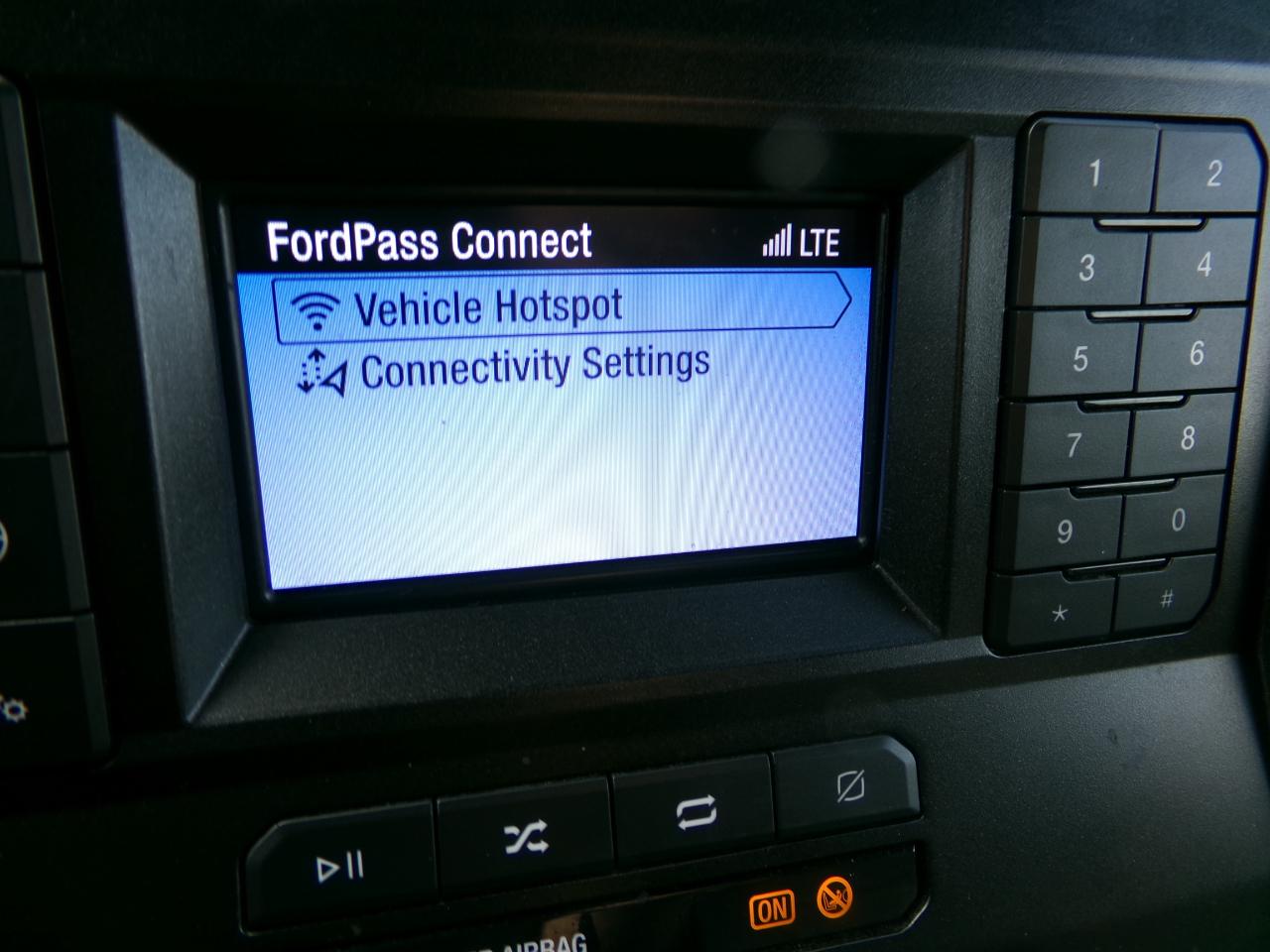 Ford Super Duty F-250 SRW XL 4WD Crew Cab 8' Box 2022
