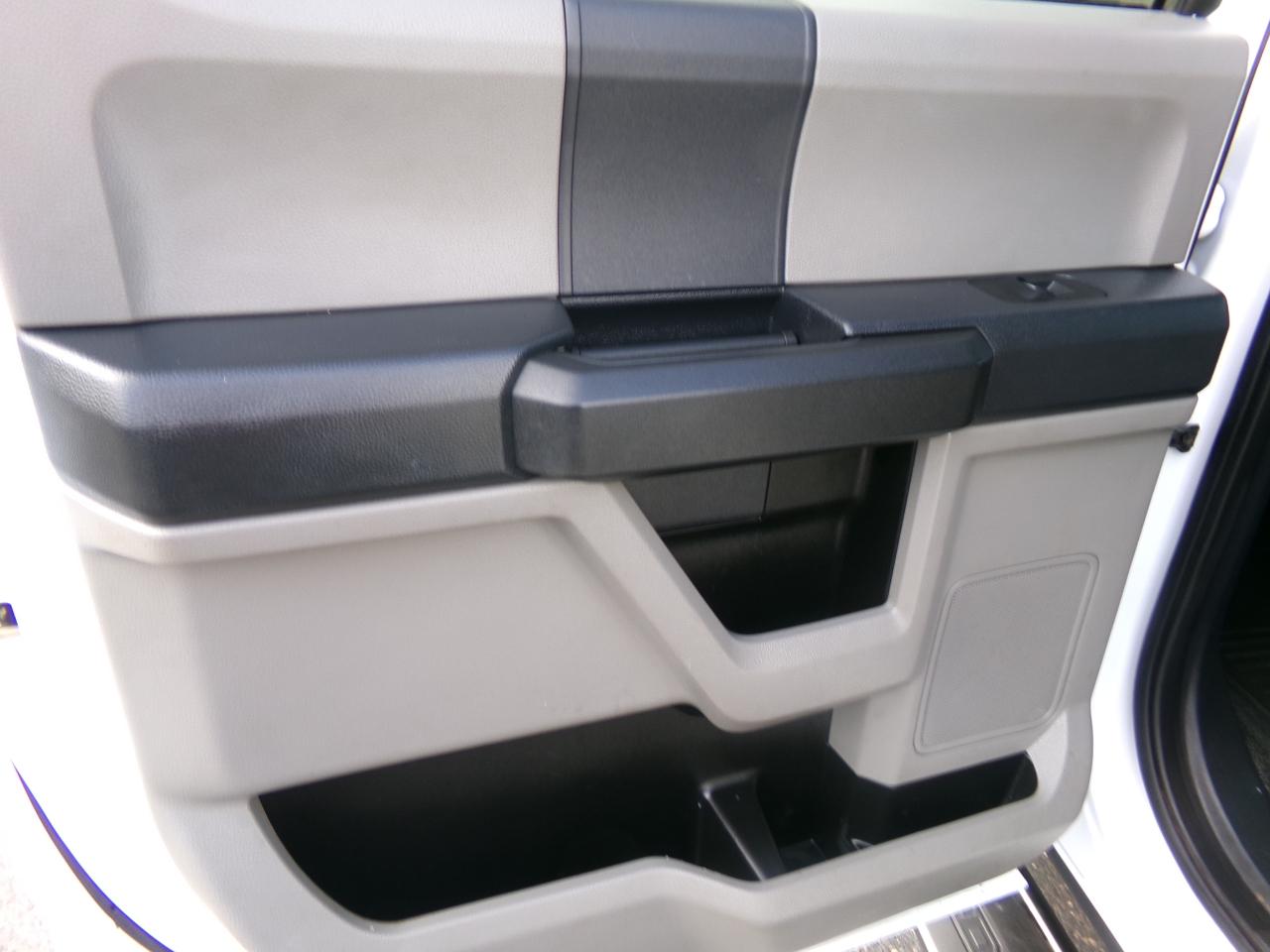 Ford Super Duty F-250 SRW XL 4WD Crew Cab 8' Box 2022