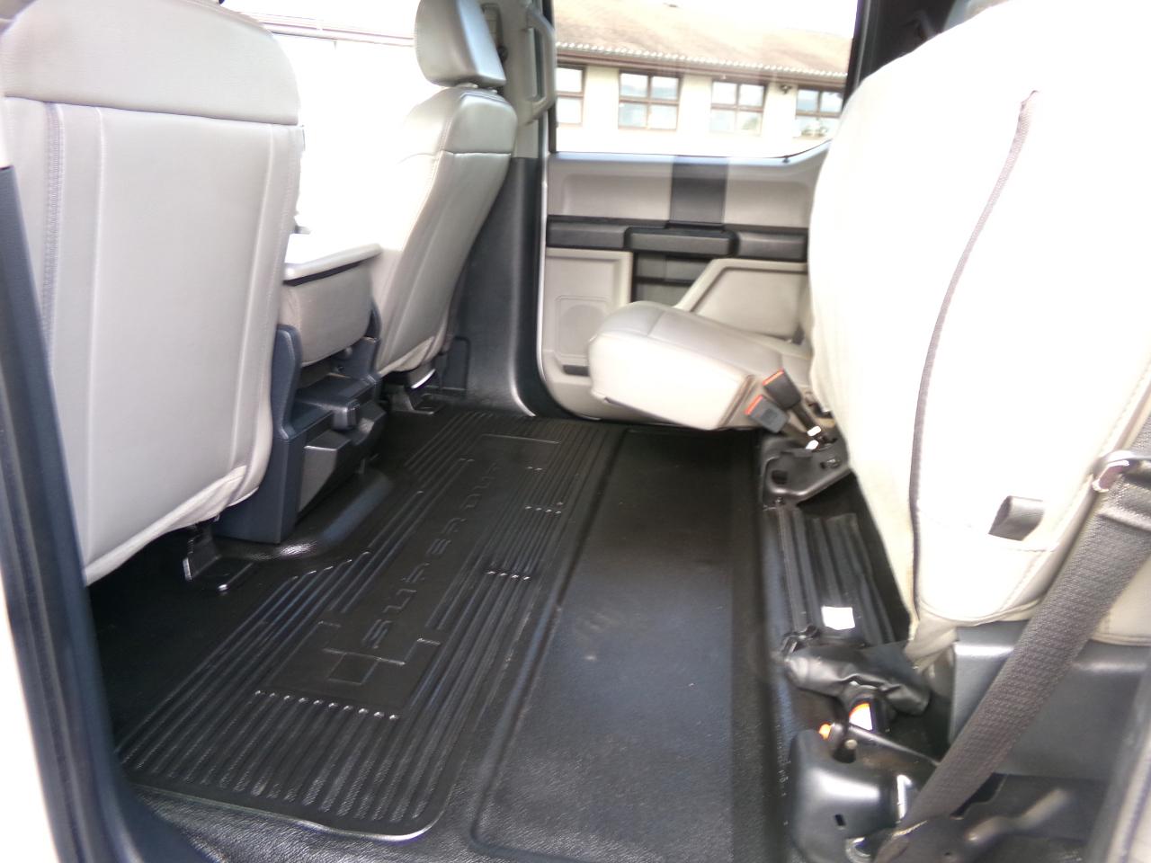 Ford Super Duty F-250 SRW XL 4WD Crew Cab 8' Box 2022