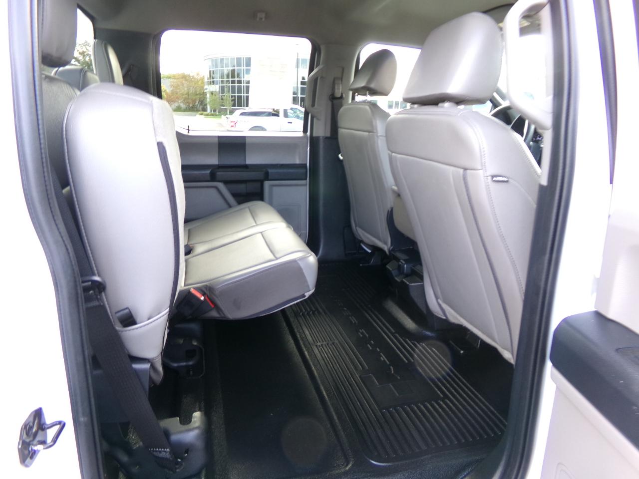 Ford Super Duty F-250 SRW XL 4WD Crew Cab 8' Box 2022