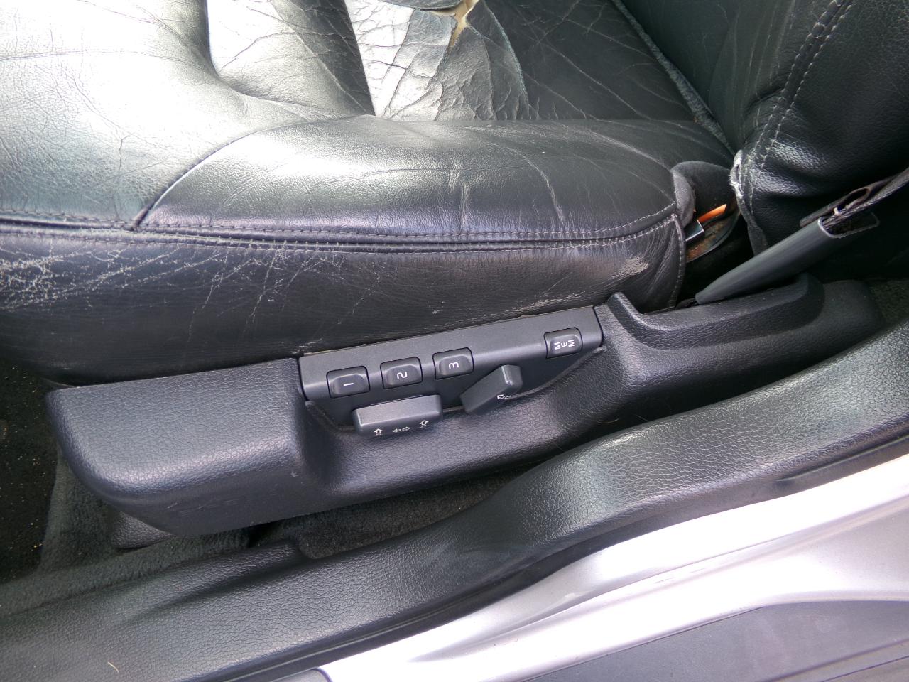 Volvo S80 2.9 A SR 4dr Sdn w/Sunroof 2002