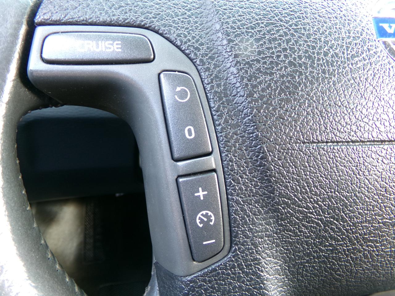 Volvo S80 2.9 A SR 4dr Sdn w/Sunroof 2002