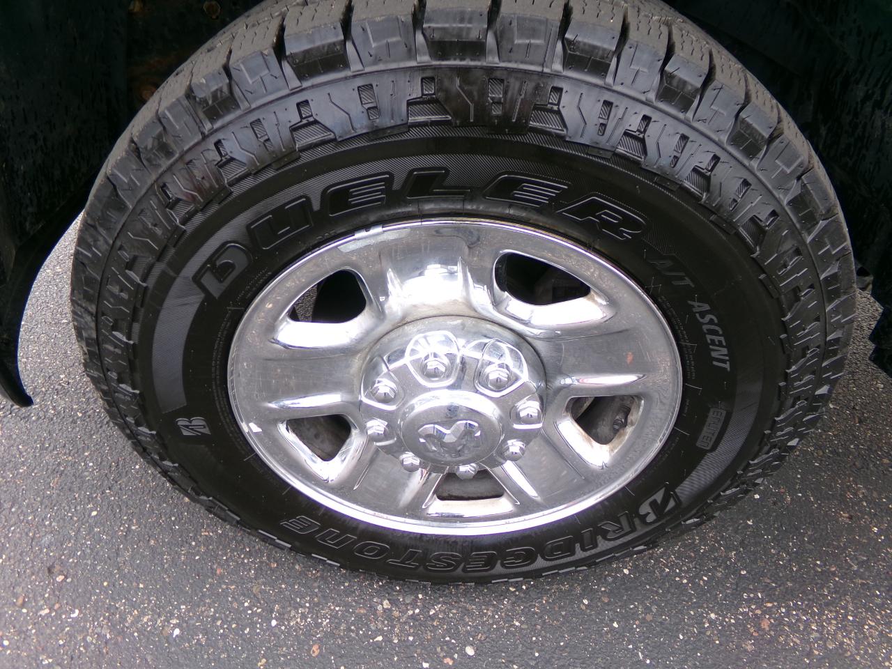 RAM 2500 Tradesman 4x4 Crew Cab 8' Box 2022