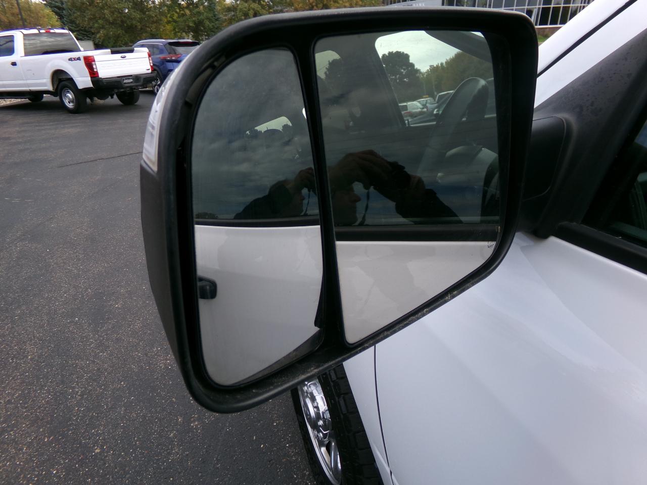 RAM 2500 Tradesman 4x4 Crew Cab 8' Box 2022