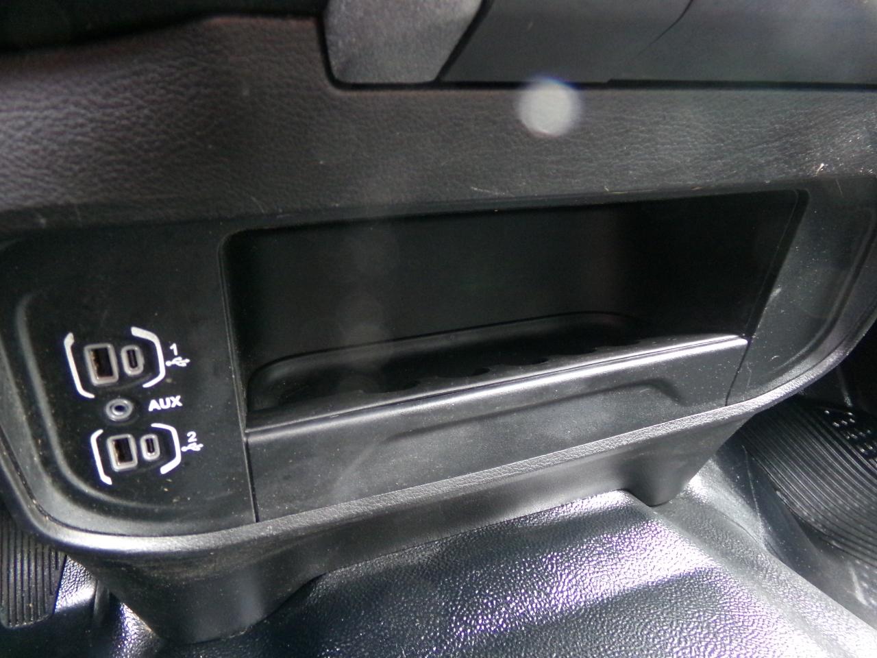 RAM 2500 Tradesman 4x4 Crew Cab 8' Box 2022