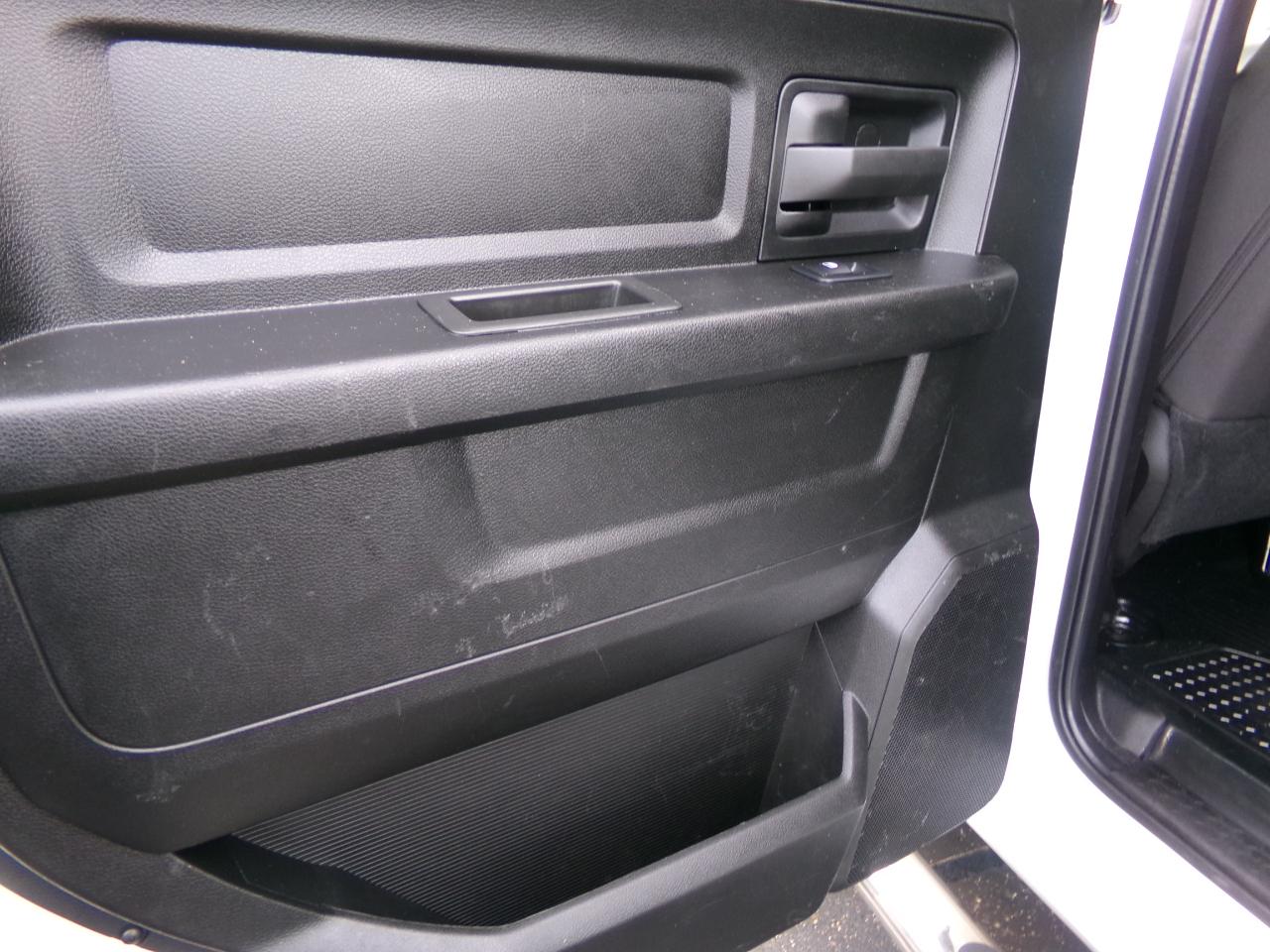 RAM 2500 Tradesman 4x4 Crew Cab 8' Box 2022