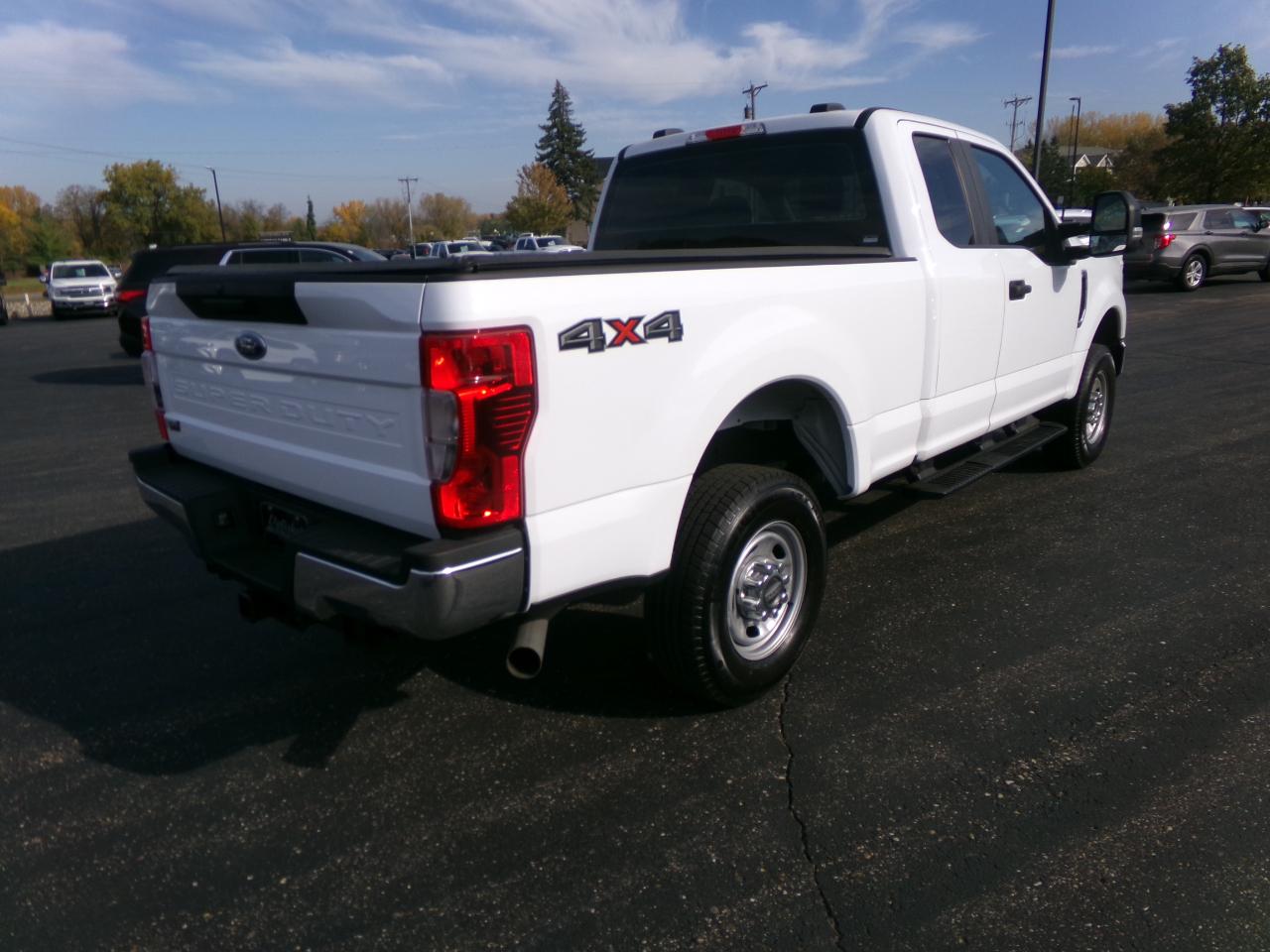 Ford F-250 SD XL SuperCab 4WD 2022