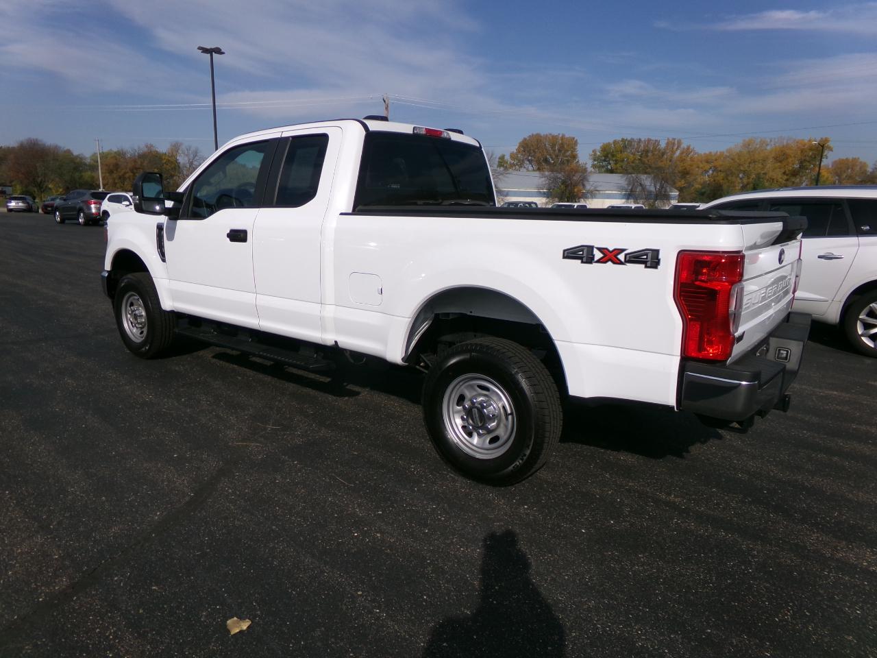Ford F-250 SD XL SuperCab 4WD 2022