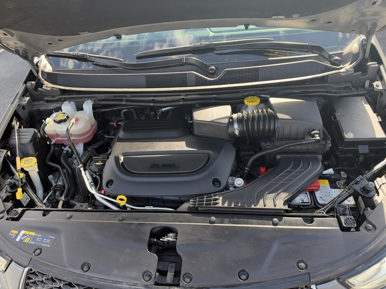 Chrysler Pacifica Select FWD 2025