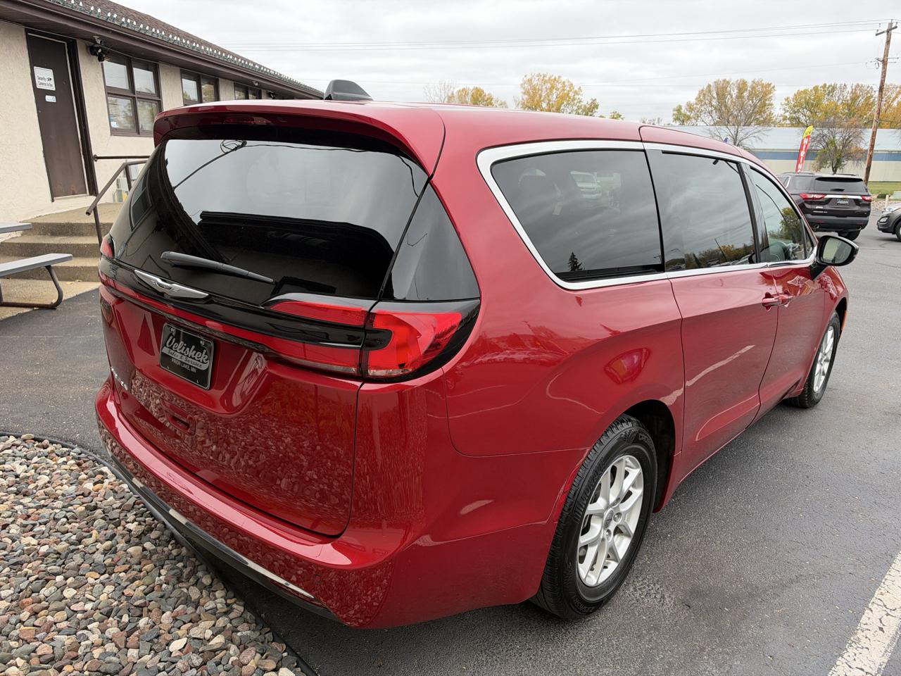 Chrysler Pacifica Select FWD 2025