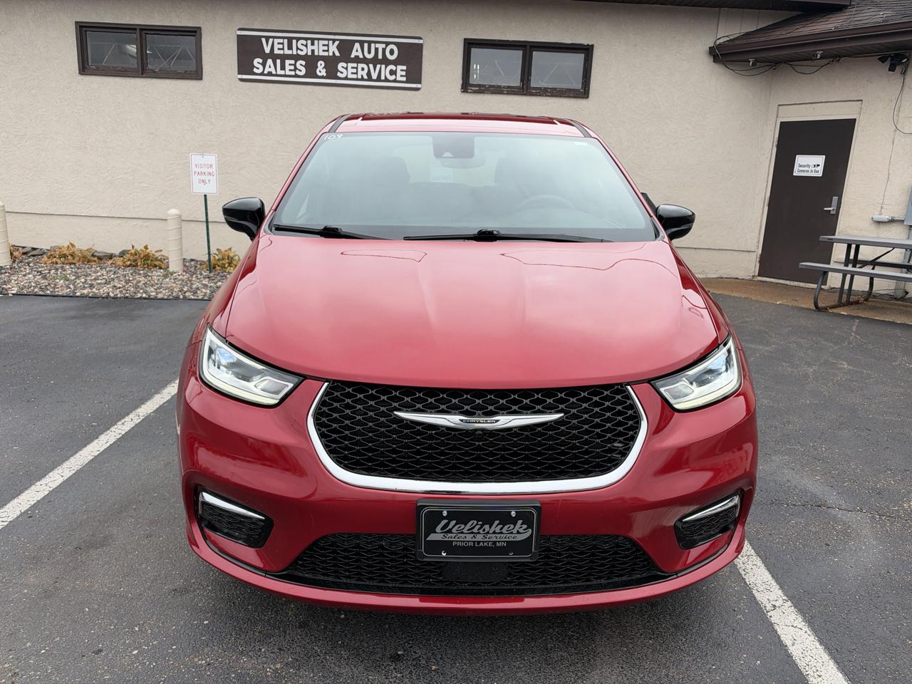 Chrysler Pacifica Select FWD 2025