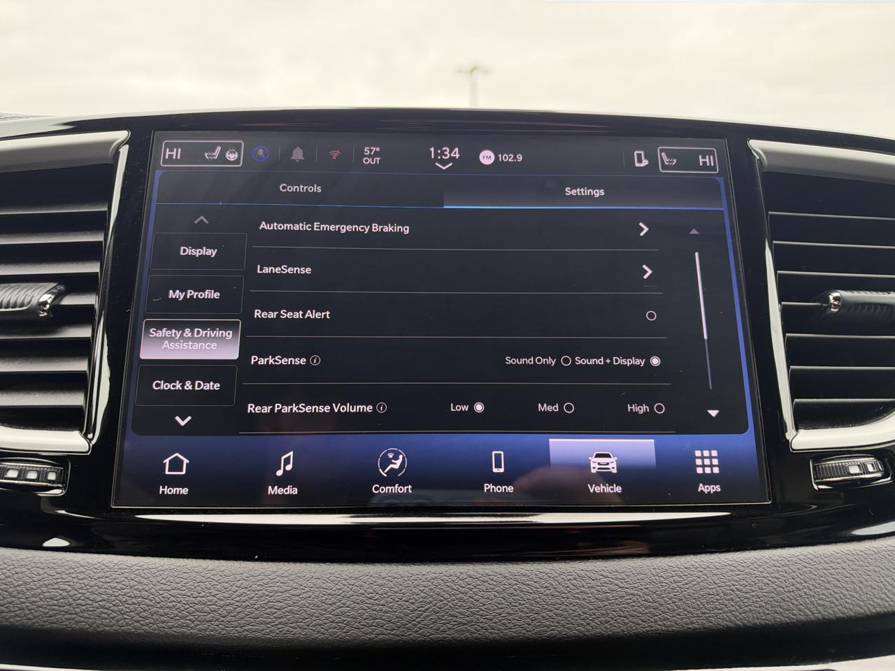 Chrysler Pacifica Select FWD 2025