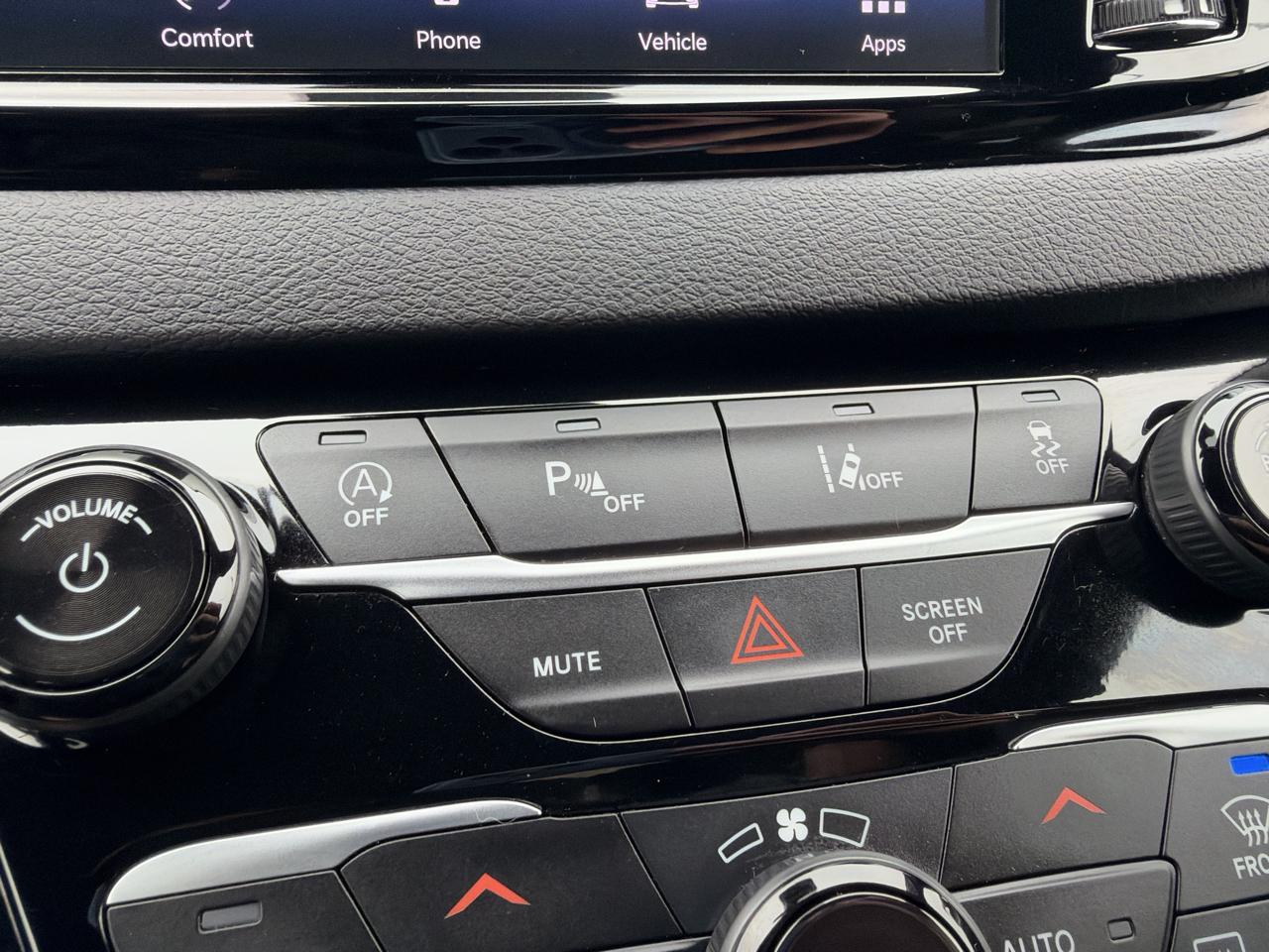 Chrysler Pacifica Select FWD 2025