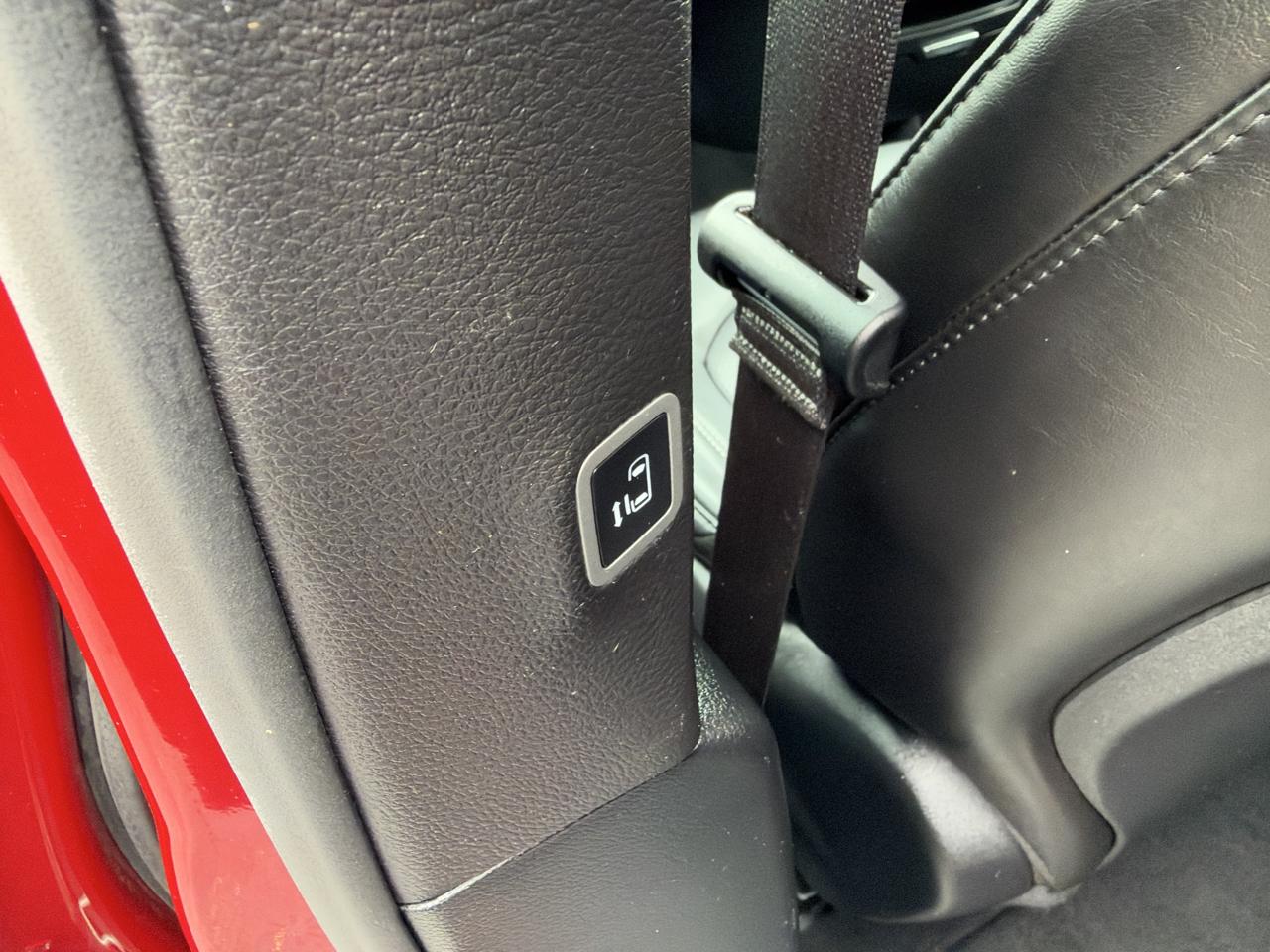 Chrysler Pacifica Select FWD 2025