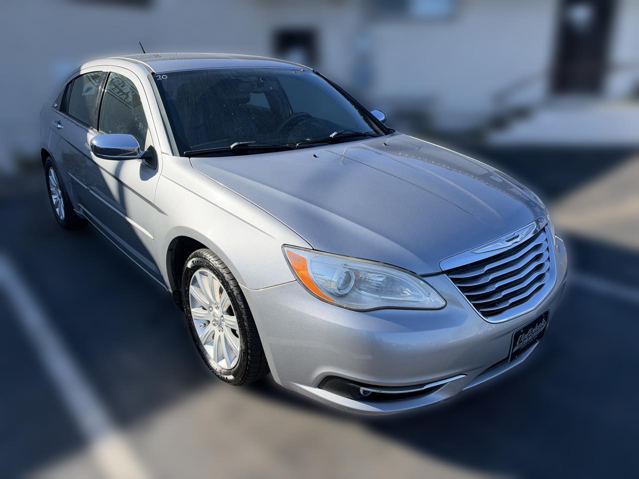 2013 Chrysler 200 4dr Sdn Limited