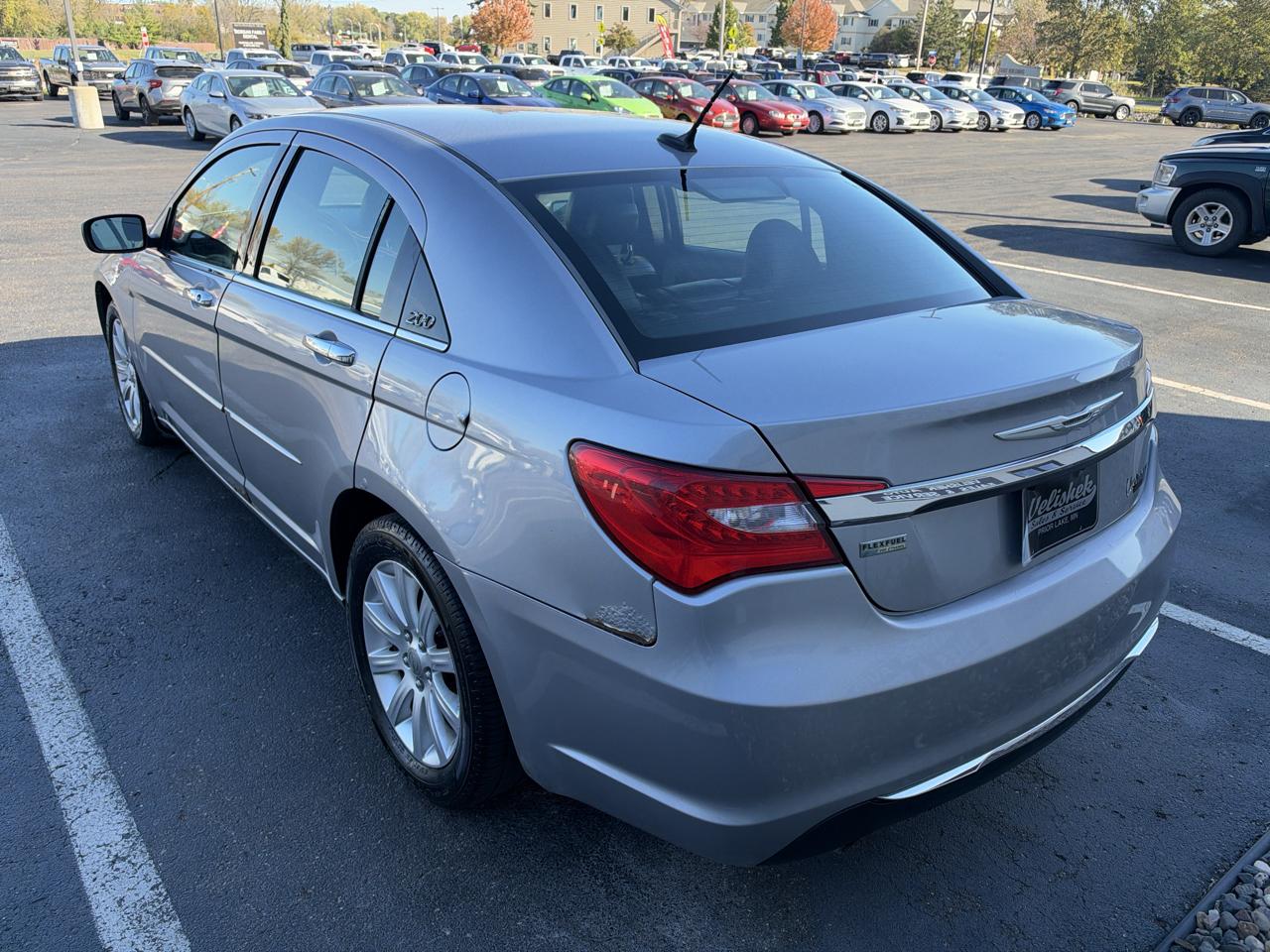 Chrysler 200 4dr Sdn Limited 2013