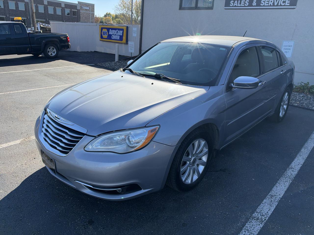 Chrysler 200 4dr Sdn Limited 2013