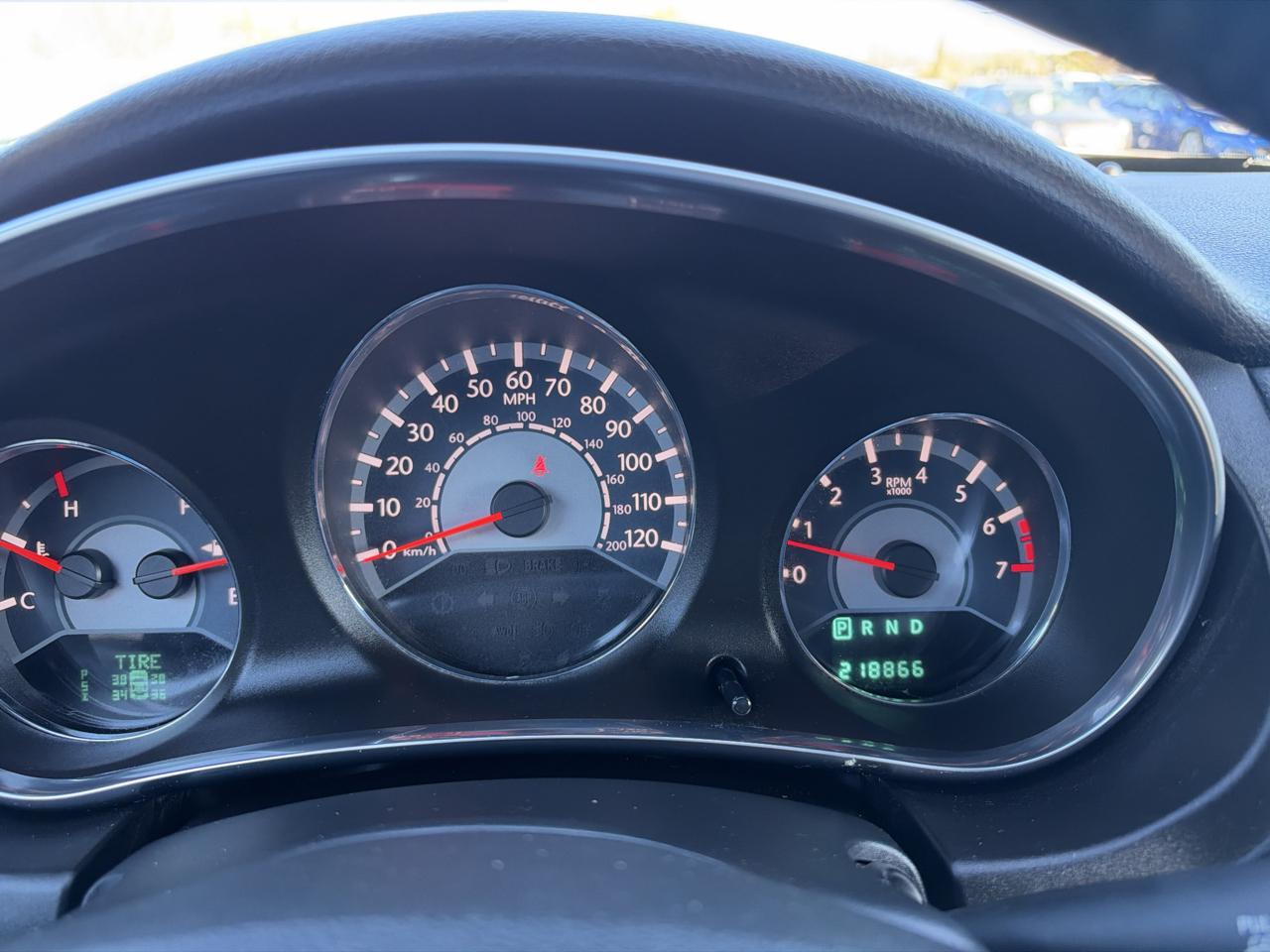 Chrysler 200 4dr Sdn Limited 2013