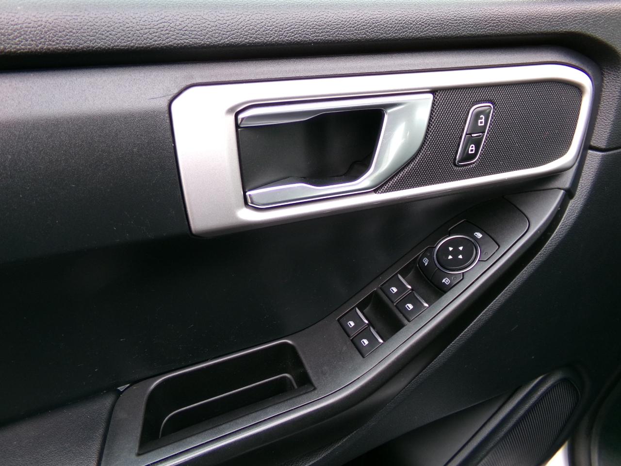 Ford Explorer  2021