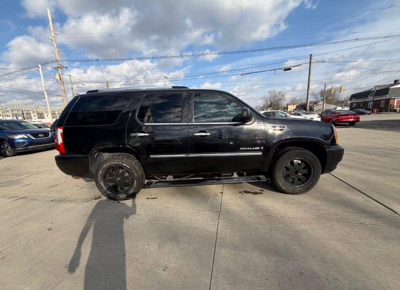 Cadillac Escalade AWD 2008