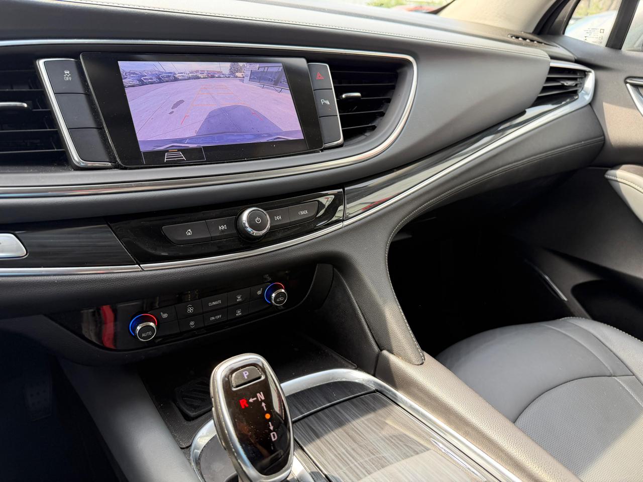 Buick Enclave Essence FWD 2020