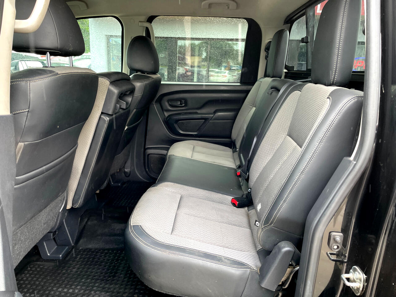 Nissan Titan PRO-4X Crew Cab 4WD 2018 Nissan Titan PRO-4X Crew Cab 4WD 2018