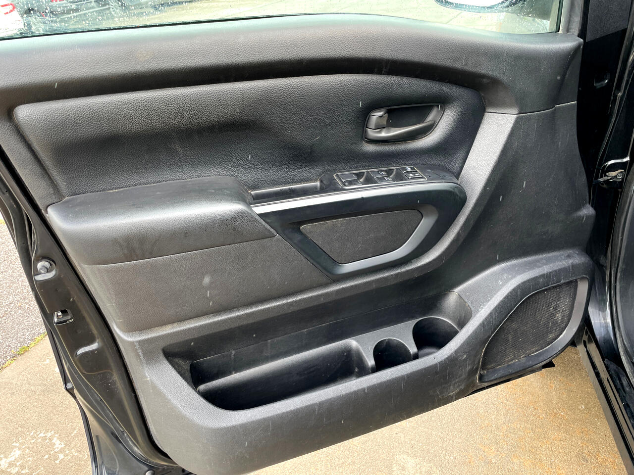 Nissan Titan PRO-4X Crew Cab 4WD 2018 Nissan Titan PRO-4X Crew Cab 4WD 2018