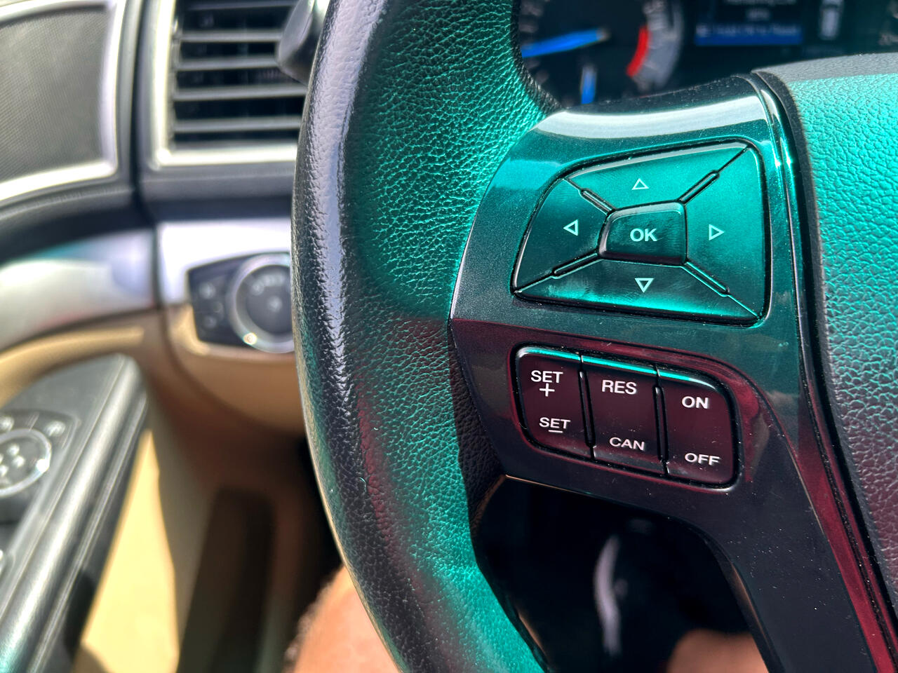 Ford Explorer XLT FWD 2017 Ford Explorer XLT FWD 2017