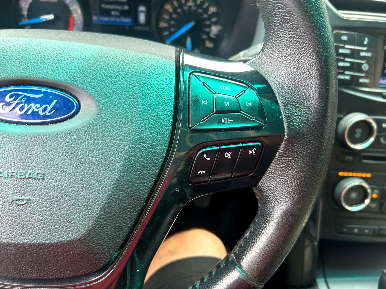 Ford Explorer XLT FWD 2017 Ford Explorer XLT FWD 2017