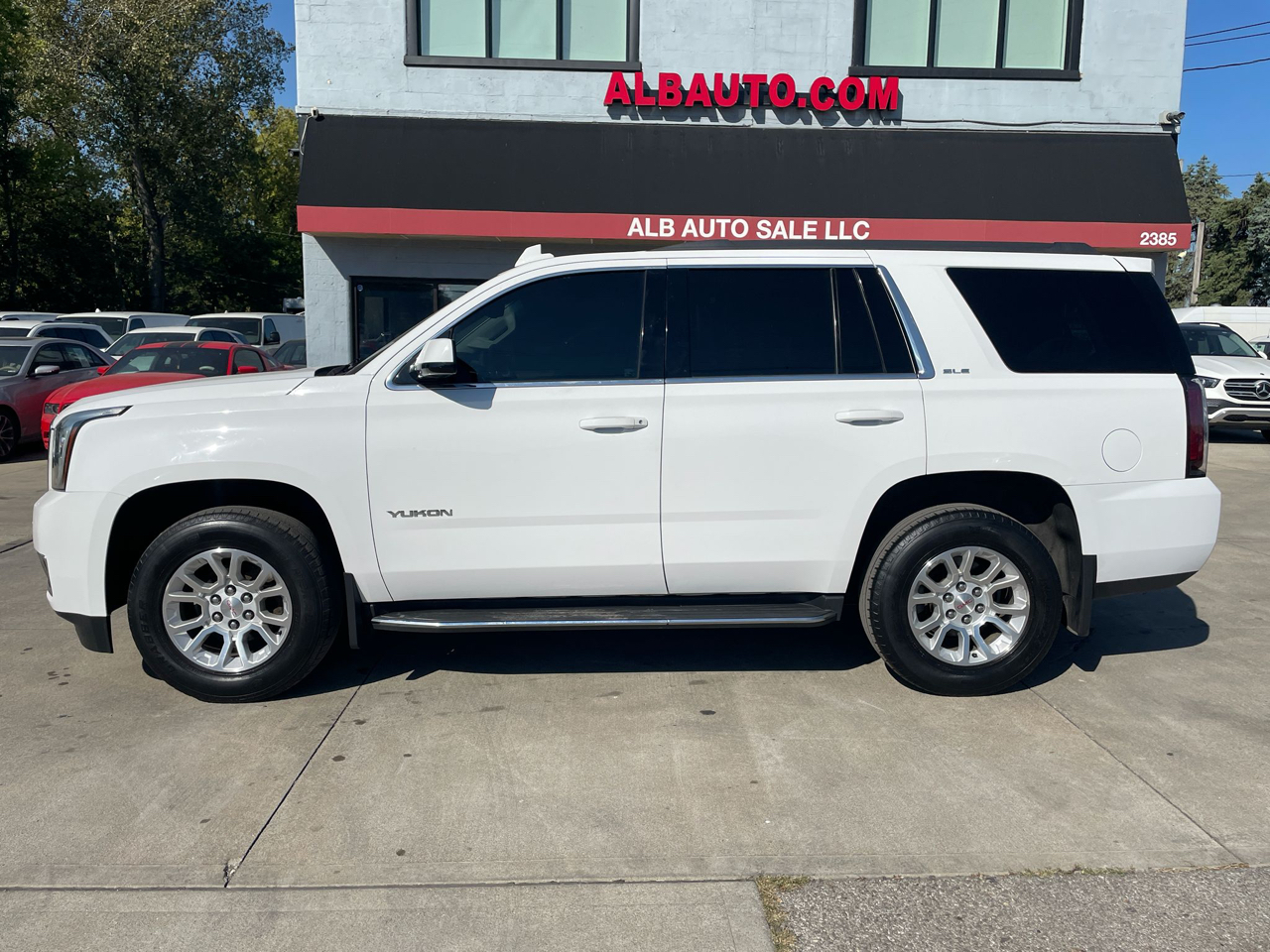 GMC Yukon SLE 4WD 2015 GMC Yukon SLE 4WD 2015
